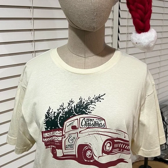 Vintage Truck Holiday Christmas T-shirt - Picture 2 of 7